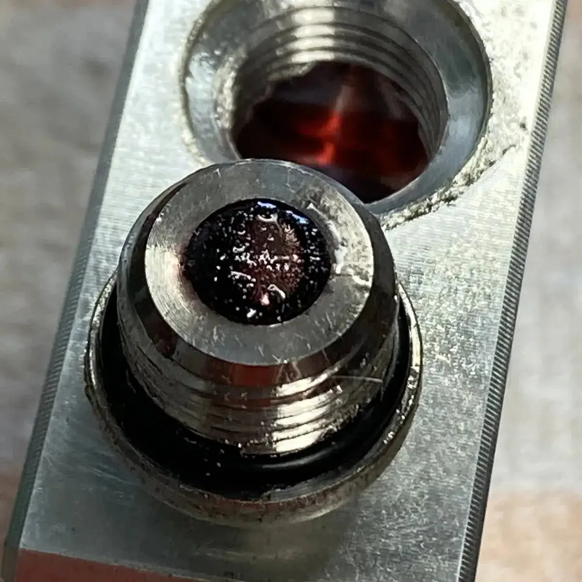 2013-2018 Cummins Transmission Fluid Thermal Bypass Valve (225065000) - Image 2