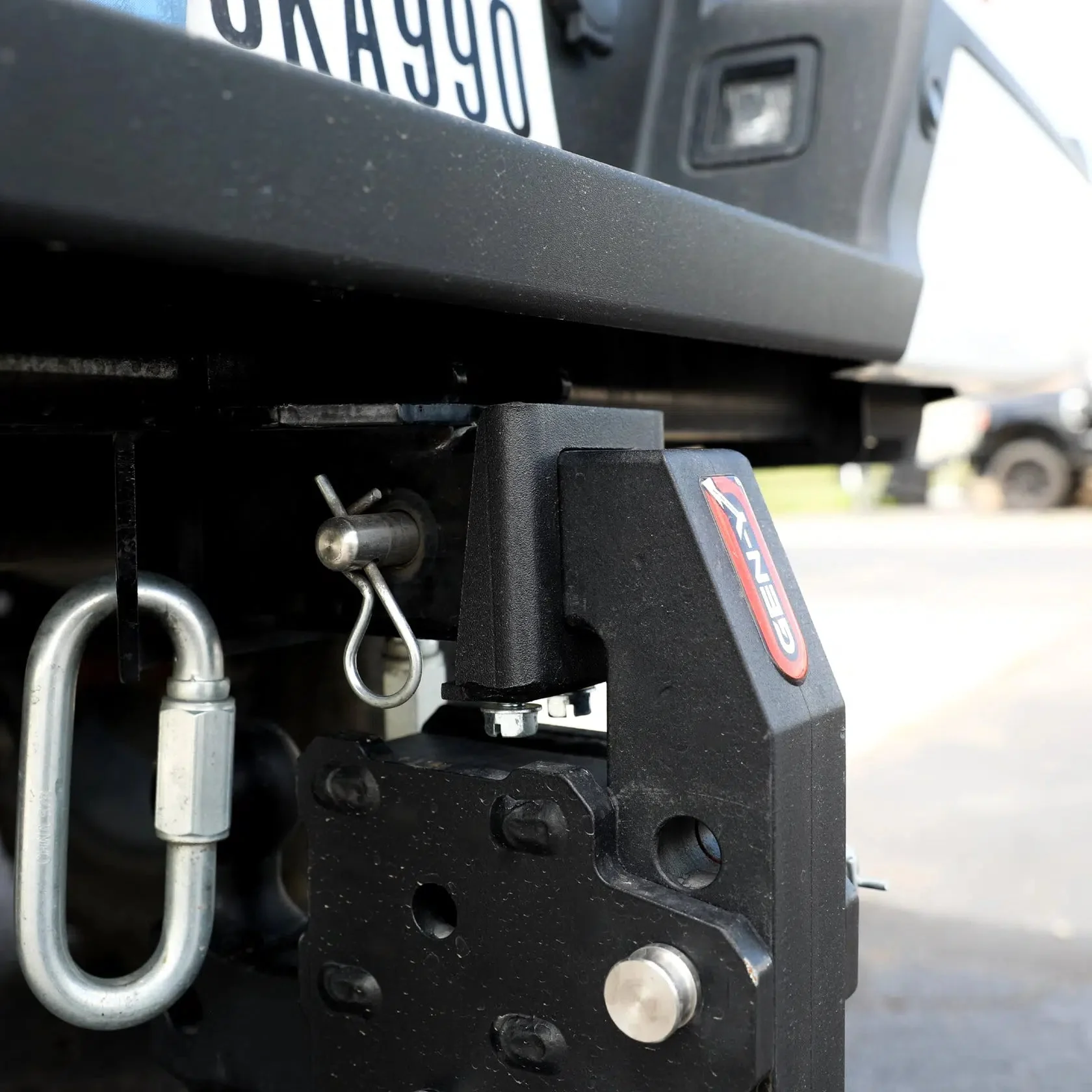 Universal Anti-Rattle Hitch Tightener (GH-1022XX) - Image 2