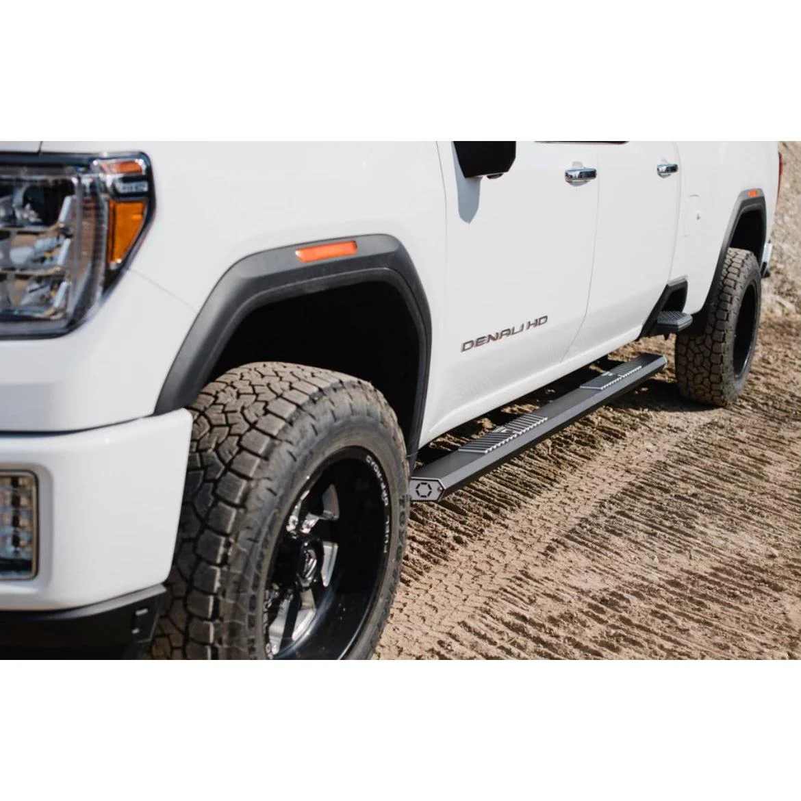 Universal Premium Aluminum Running Boards (LIM-RB-91FTB-W) - Image 4